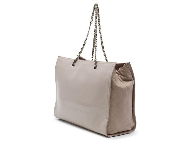 Borsa Tote Chanel Ligne CC in vernice marrone Taupe - vista 2