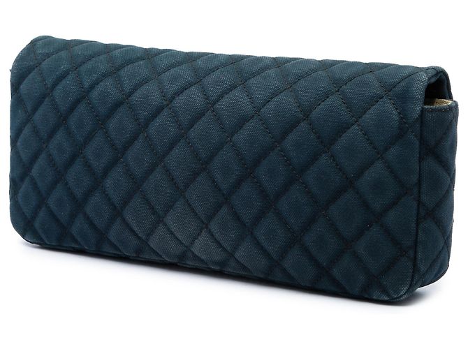 Clutch Chanel Blue Quilted Canvas CC Cruise East West Flap Blu navy - vista 2