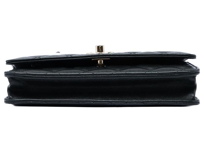 Chanel Black Quilted Lambskin Trendy CC Wallet On Chain Nero - vista 3