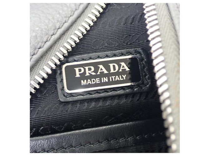 Borsa a tracolla Prada in Vitello Daino grigio con logo impresso Marrone - vista 5