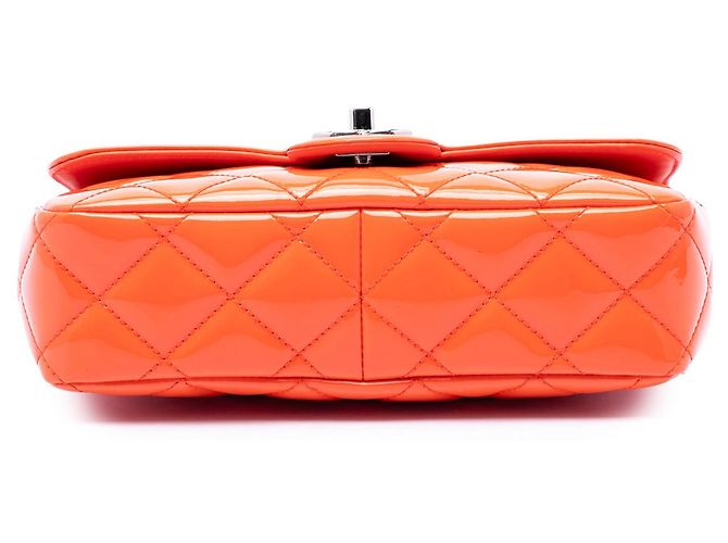 Chanel Orange Small Quilted Patent Coco Shine Flap Arancione - vista 3