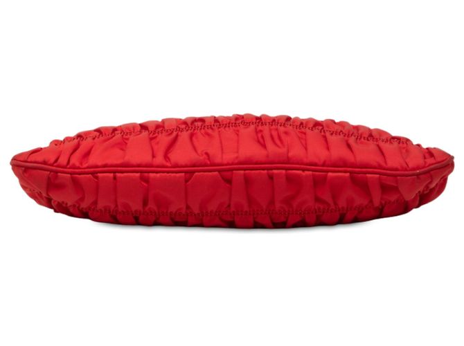 Prada Red Tessuto Gaufre Crossbody Roja - vista 3