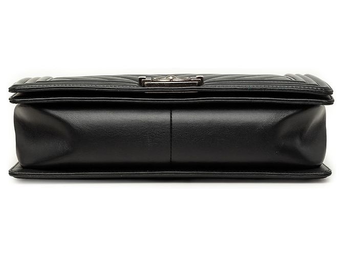 Chanel Black Medium Chevron Lambskin Boy Flap Schwarz - Ansicht 3