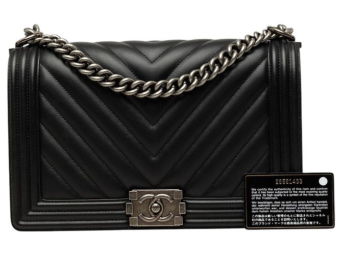 Chanel Black Medium Chevron Lambskin Boy Flap Schwarz - Ansicht 7