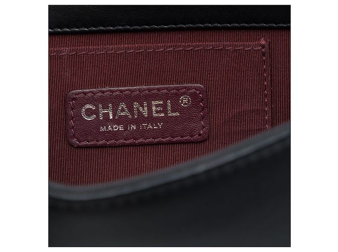 Chanel Boy Brick Horizontal Flap in pelle d'agnello nera e acrilico Nero - vista 5