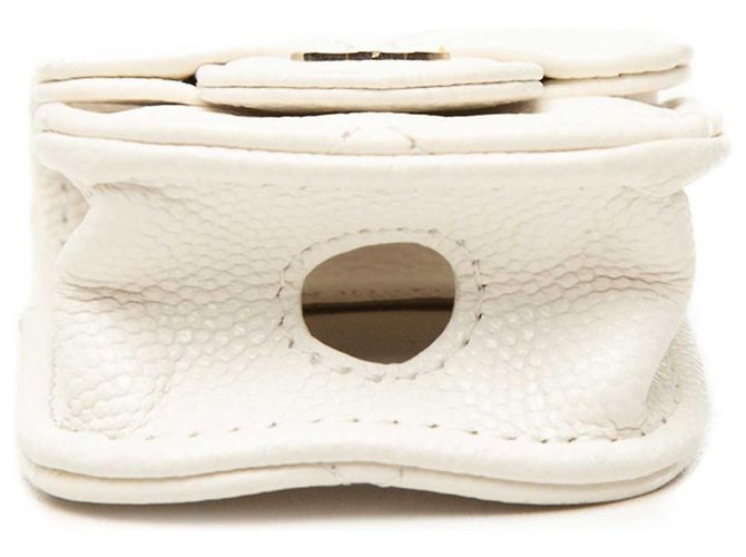 Custodia AirPods Chanel White CC Quilted Caviar Bianco Crudo - vista 3