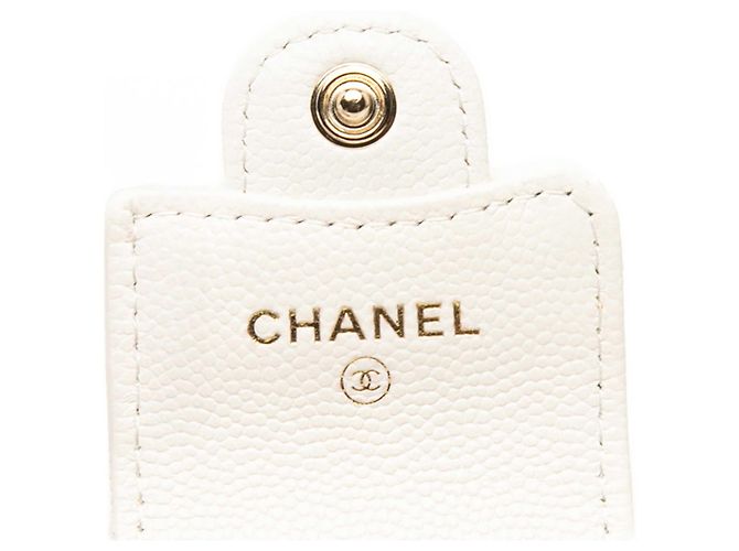 Custodia AirPods Chanel White CC Quilted Caviar Bianco Crudo - vista 5