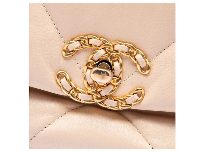 Chanel 19 Flap Medium en agneau marron Beige - vue 5