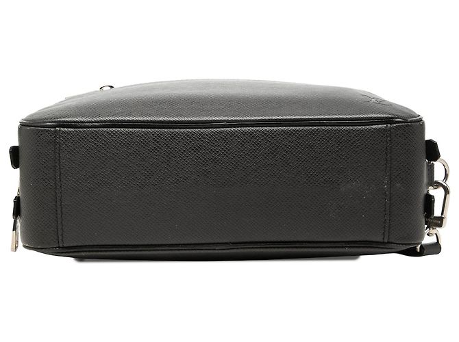 Louis Vuitton Black Taiga Kasai Nero - vista 3