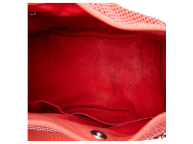 Borsa Tote Chanel Up In The Air in vitello traforato rosso - vista 4