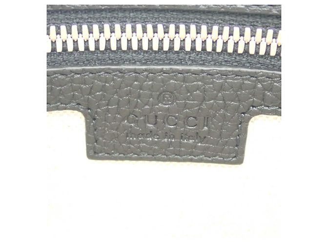 Borsa a tracolla Gucci in pelle di vitello embossed Jumbo GG, nera, piccola Nero - vista 6