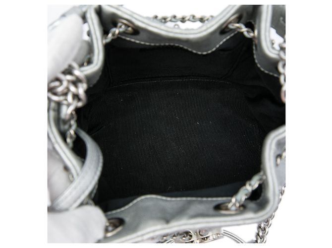 Borsa a secchiello Chanel Silver Small Metallic Chevron Lambskin Stud Wars con coulisse Argento - vista 4