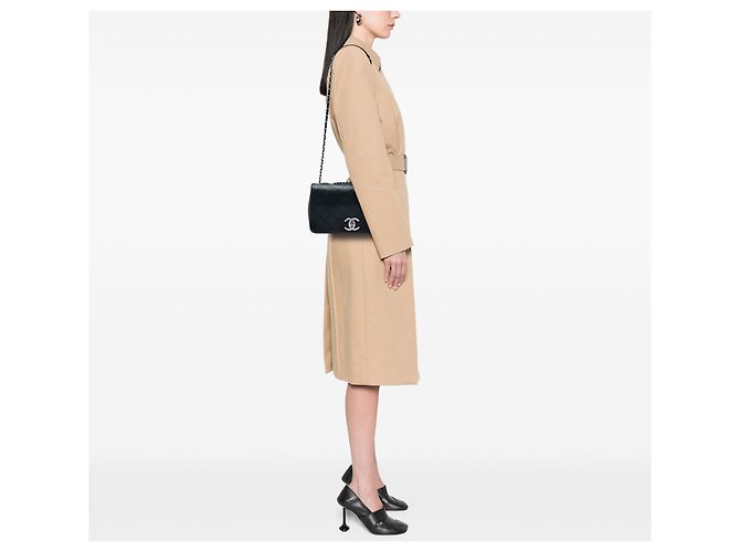 Chanel Black Medium Diamond Embossed Calfskin New Chic Flap Nero - vista 6