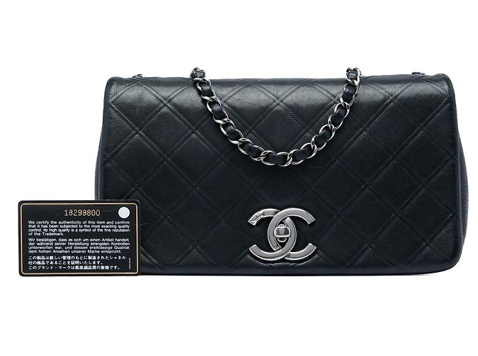 Chanel Black Medium Diamond Embossed Calfskin New Chic Flap Nero - vista 7