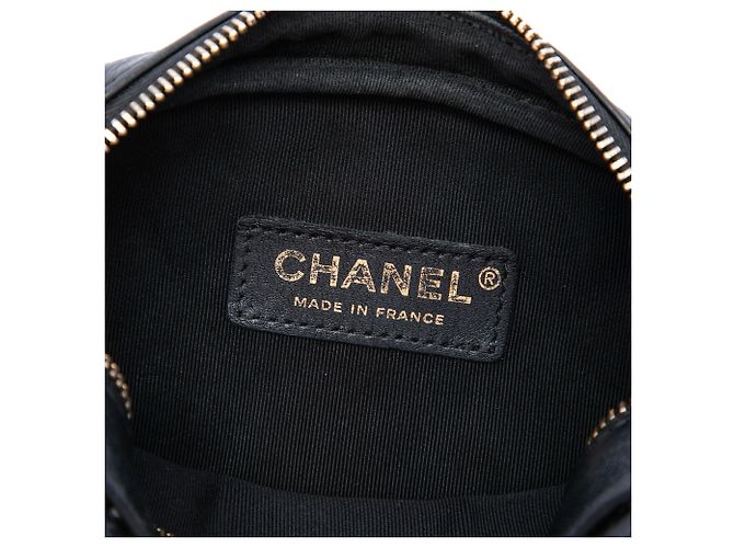 Bolsa Camera Chanel Small em pele de cordeiro acolchoada preta com fivela Preto - vista 5