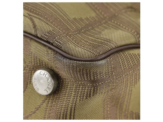 Sac Tote Chanel New Travel Line Khaki Kaki - vue 4