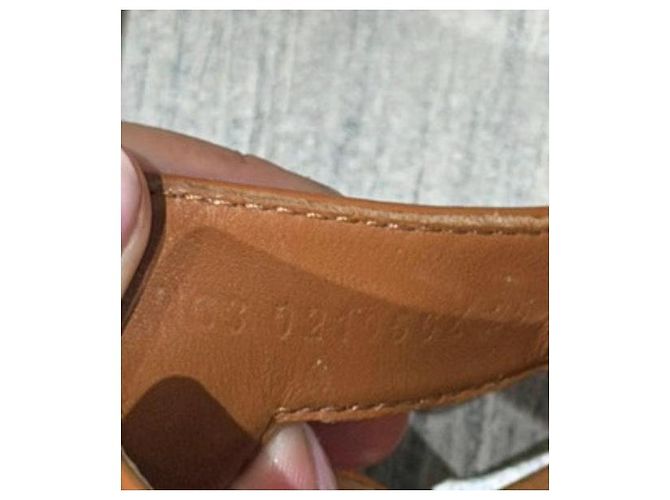 Sandales Hermès Oran en cuir marron - vue 6