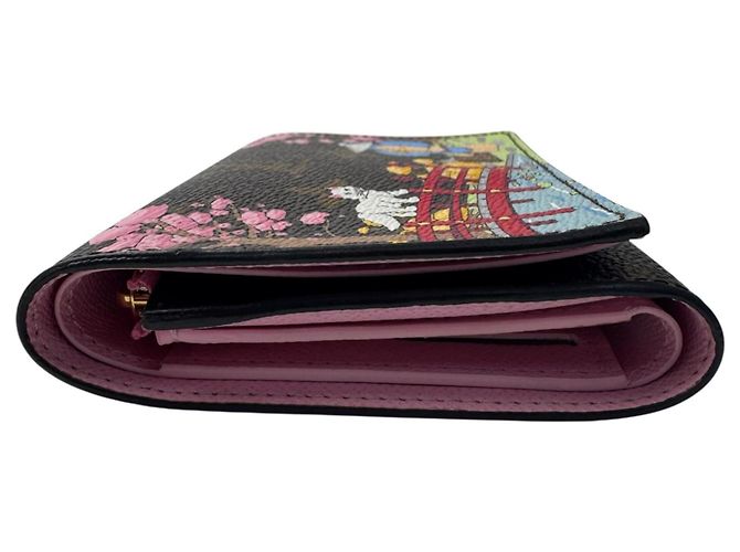 Louis Vuitton Portefeuille Victorine Vivienne M80873 IC Wallet Multicolore - vue 4
