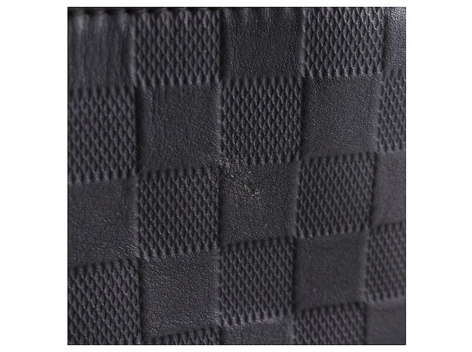 Borsa a tracolla Louis Vuitton Calypso MM Nero - vista 13
