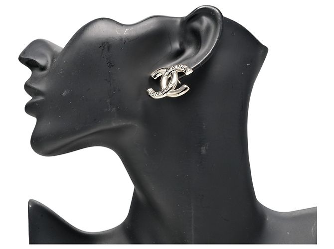 Chanel Coco Mark Stecker-Ohrringe - Ansicht 2