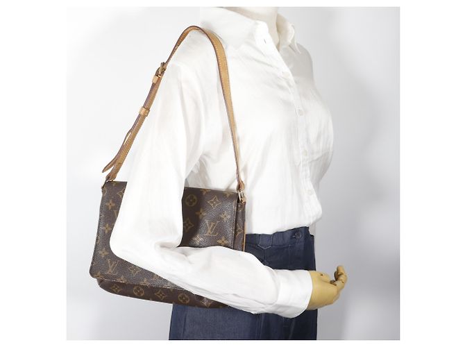 Louis Vuitton Musette Tango Schultertasche Braun - Ansicht 18