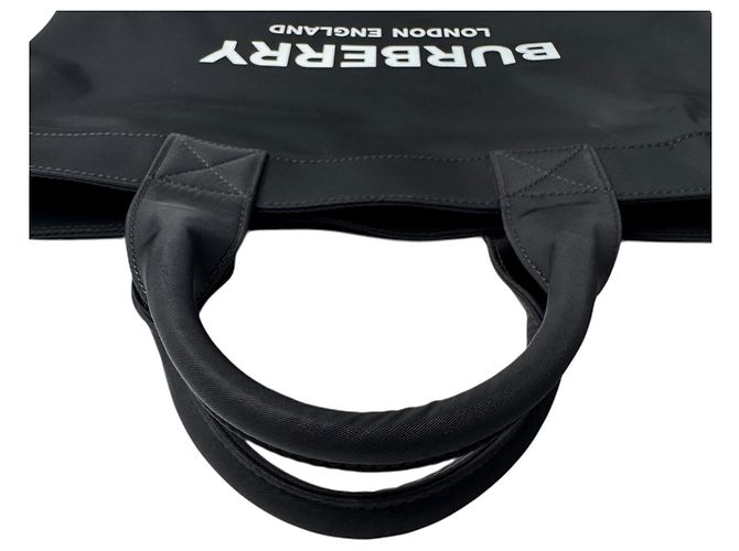 Borsa Tote/Borsa a Tracolla Burberry Artie 2-Way in Nylon Nero - vista 11