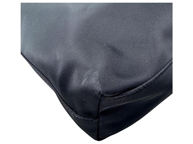Borsa Tote/Borsa a Tracolla Burberry Artie 2-Way in Nylon Nero - vista 14