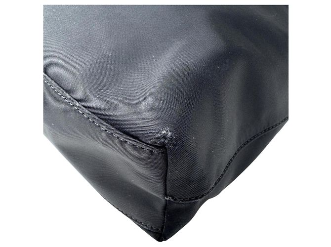 Borsa Tote/Borsa a Tracolla Burberry Artie 2-Way in Nylon Nero - vista 15