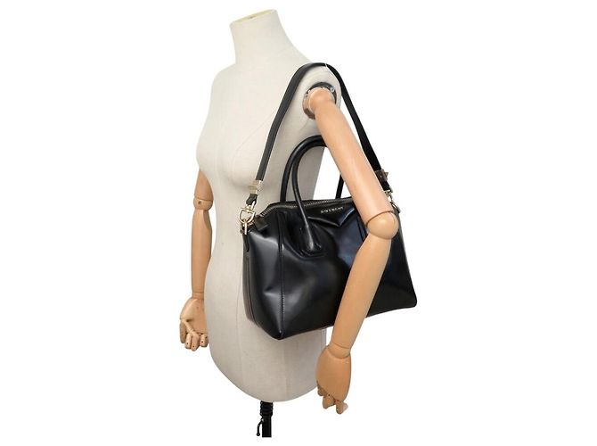 NUOVA BORSA GIVENCHY ANTIGONA PM PELLE LACCATA NERA TRACOLLA Nero - vista 7