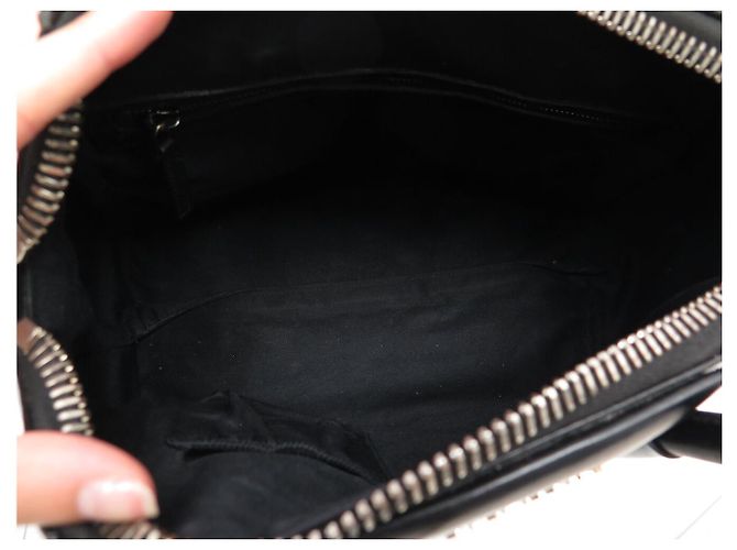 NUOVA BORSA GIVENCHY ANTIGONA PM PELLE LACCATA NERA TRACOLLA Nero - vista 9