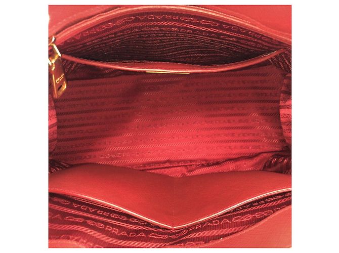 Prada Saffiano Tote mit Dreieckslogo Rot - Ansicht 9