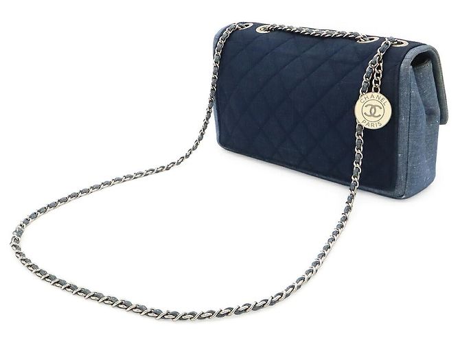 Borsa a tracolla Chanel Medallion Matelassé con catena W Blu - vista 2