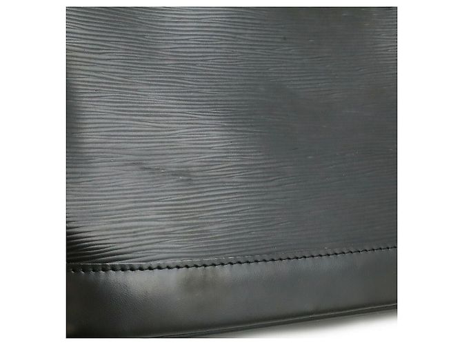 Borsa Louis Vuitton Epi Alma Nero - vista 9