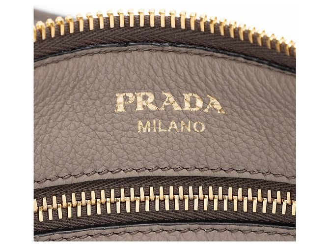 Prada Vitello Phenix Zip Crossbody Grigio - vista 7
