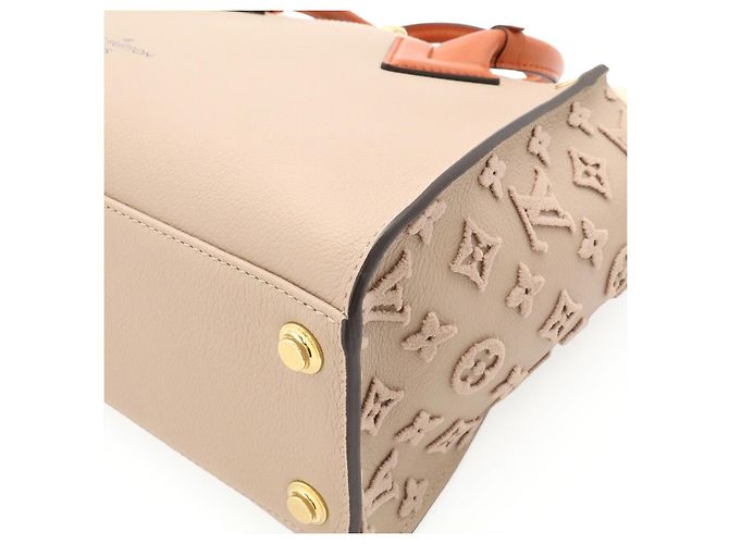 Borsa Tote Louis Vuitton On My Side MM Grigio - vista 3