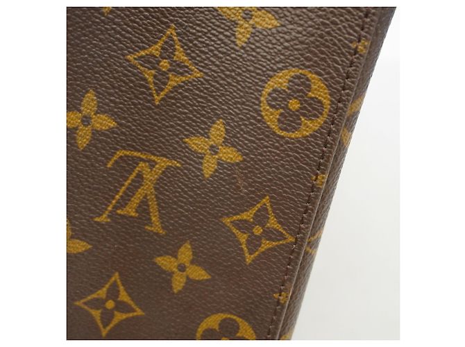 Bolsa de Ombro Louis Vuitton Monogram Looping GM Marrom - vista 7
