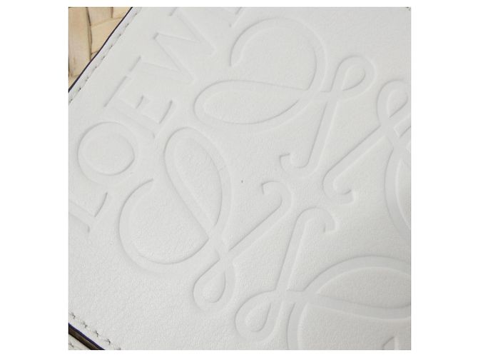Bolsa Loewe A223S93X04 em Bege e Branco - vista 4