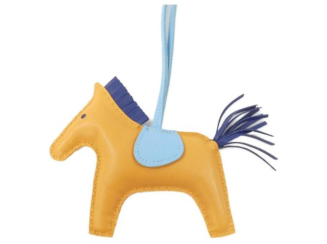 Hermès Hermes Rodeo Accessory Bag Charm MM 064930CA Giallo - vista 2