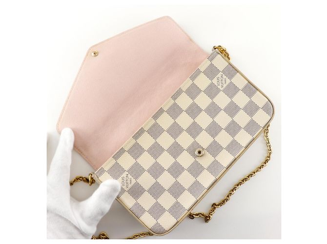 Borsa a tracolla Louis Vuitton Pochette Felice Bianco - vista 7