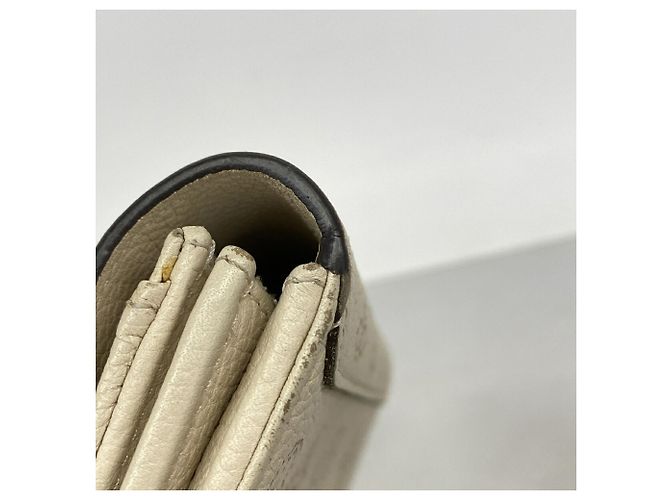 Louis Vuitton Mahina Portefeuille Iris Long Wallet Bianco sporco - vista 6