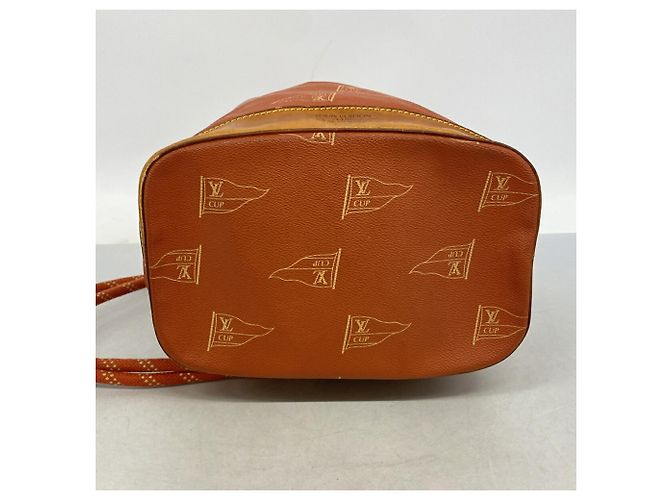 Borsa a tracolla Louis Vuitton LV Cup Saint-Tropez Rosso - vista 3