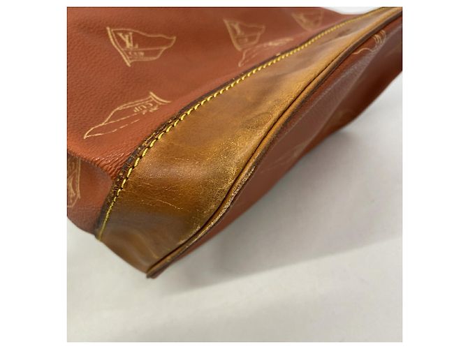Borsa a tracolla Louis Vuitton LV Cup Saint-Tropez Rosso - vista 9