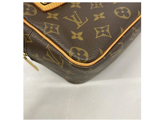 Louis Vuitton Monogram Cite MM Shoulder Bag Brown - view 6
