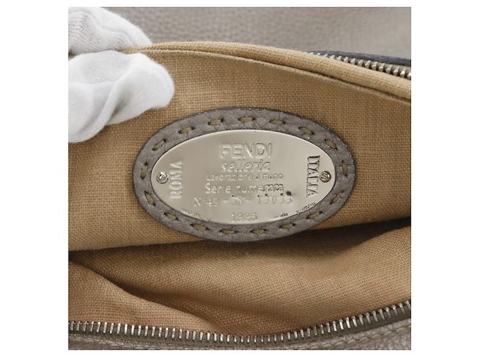 Sac à épaule Fendi Celeria Marron - vue 15