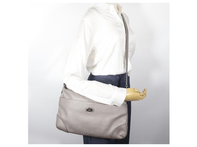 Sac à épaule Fendi Celeria Marron - vue 18