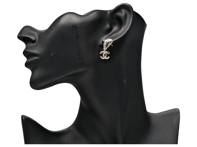 Chanel Coco Mark vergoldete Stecker-Ohrringe - Ansicht 2