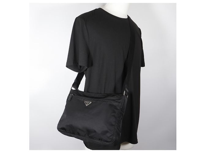 Bolsa de ombro Prada em nylon preto - vista 14