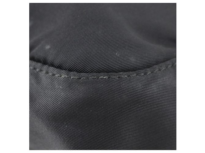 Bolsa de ombro Prada em nylon preto - vista 4
