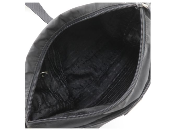 Bolsa de ombro Prada em nylon preto - vista 5