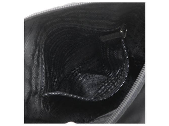 Bolsa de ombro Prada em nylon preto - vista 6
